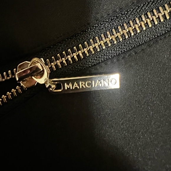 Black zipper dress - Picture 3 of 3